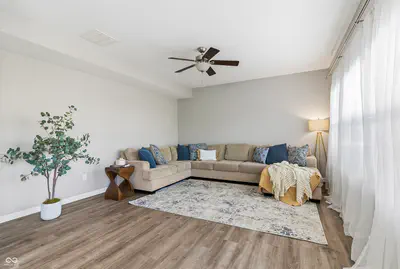 7148 N Chelmsford Drive, McCordsville - 22