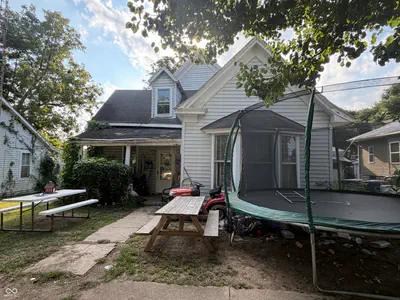 2127 H Street, Bedford