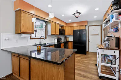 9562 Falkirk Drive, Indianapolis - 10