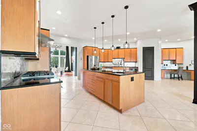 2838 Shadwell Place, Greenwood - 34