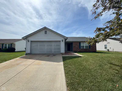 6345 Colonnade Court, Indianapolis