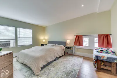 909 42nd Street, Indianapolis - 28