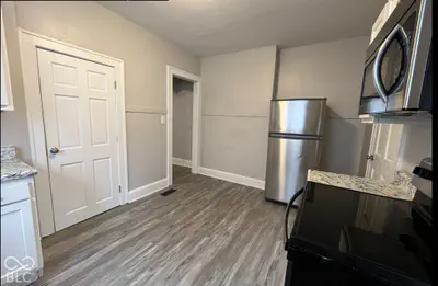 3039 Delaware Street, Indianapolis - 18
