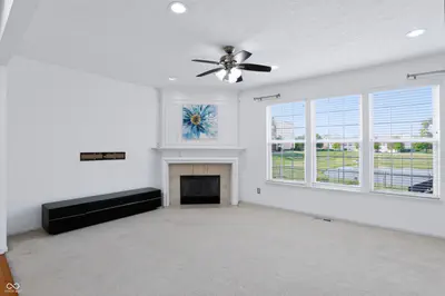 13973 Avalon East Drive, Fishers - 20