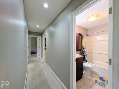 1640 South, Columbus - 21