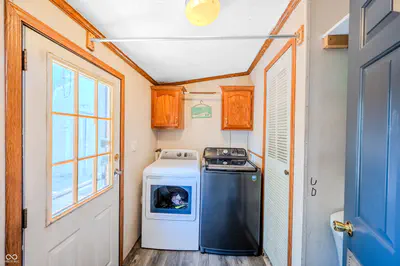 20550 Baker Street, Sheridan - 22