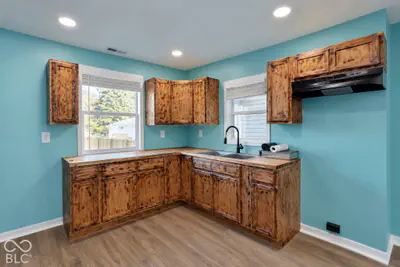 527 Holt Road, Indianapolis - 9