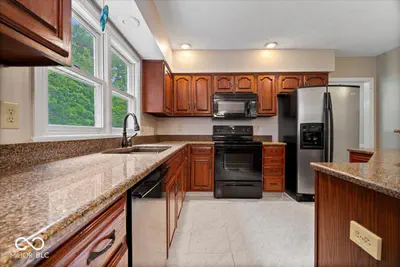 11734 Forest Park Lane, Carmel - 14