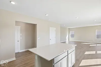 1093 Blackstone Avenue, Franklin - 18