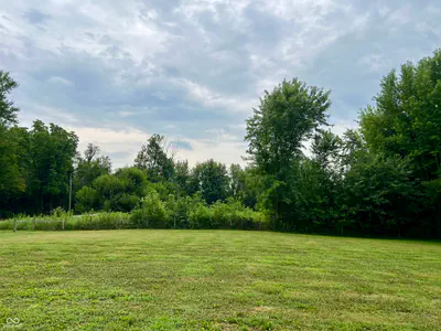 8122 Hall School Road, Monrovia - 52
