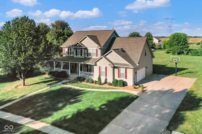 504 Meadow Song Court, New Palestine