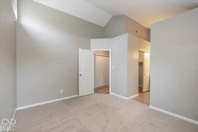 9226 Homeside Drive, Indianapolis - 13