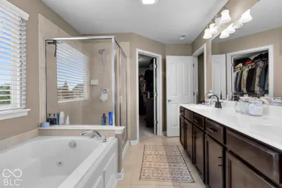 15975 Viking Meadows Drive, Westfield - 24