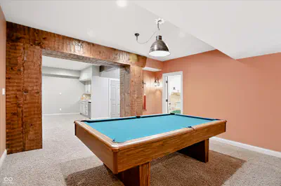 8437 500, Zionsville - 70