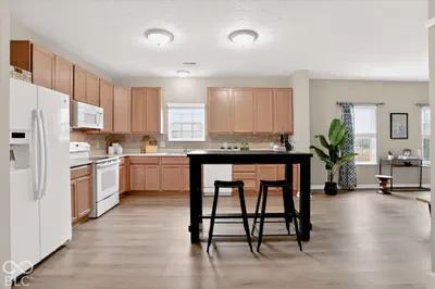 707 Prospector Drive, Greenfield - 20