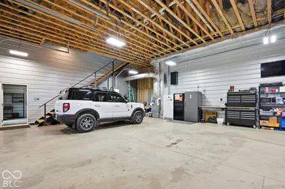 5275 County Road 400, Muncie - 33