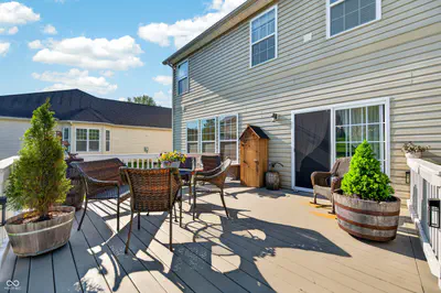 697 Lake Vista Drive, Columbus - 57