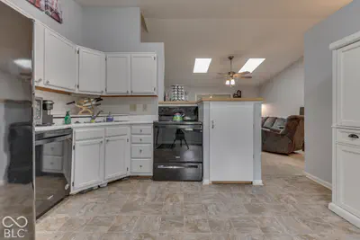 5930 Timber Lake Way, Indianapolis - 17