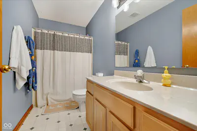 6758 Loretta Court, Avon - 43