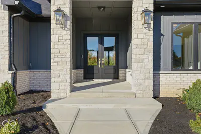 2786 S Kings Way, New Palestine - 5