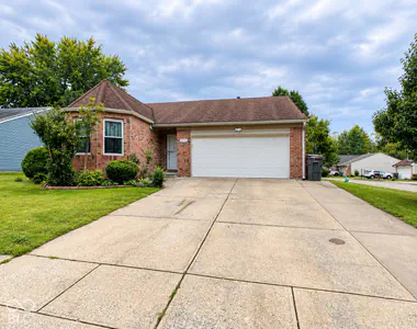 8830 Summer Walk Drive, Indianapolis - 17