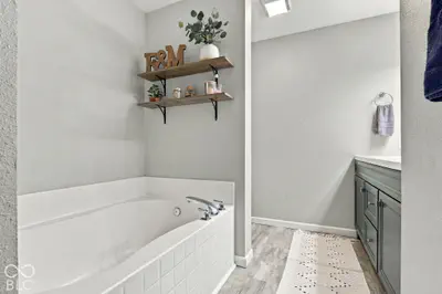 5914 Woodcote Drive, Indianapolis - 15