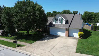 804 Weeping Way Lane, Avon - 3