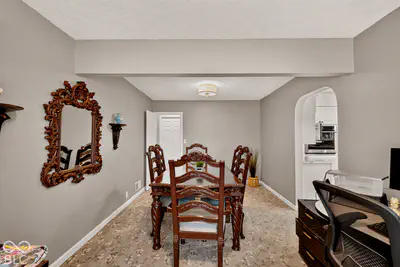 6205 300 S Road, New Palestine - 7