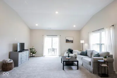 1585 Pebble Beach Drive, Pendleton - 3