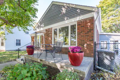 250 E Pleasant Run Parkway North Drive, Indianapolis - 3