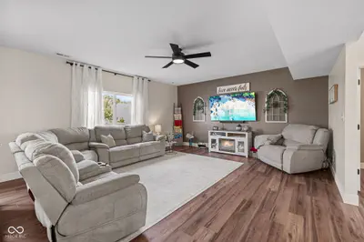 1304 Glen Canyon Drive, Greenwood - 8