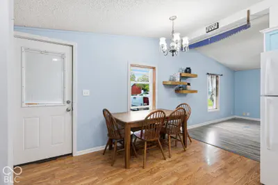 411 4th Street, Sheridan - 11