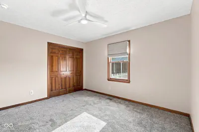 2611 Conestoga Court, Newburgh - 27