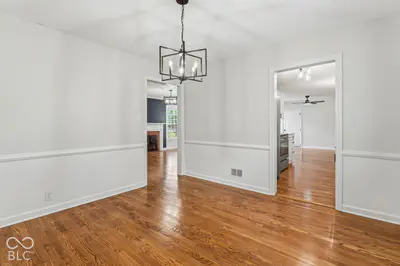 5924 Allisonville, Indianapolis - 85