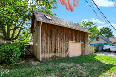 1114 Saint Clair Street, Indianapolis - 89