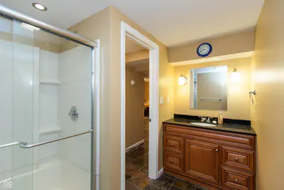 6016 Park Avenue, Indianapolis - 29