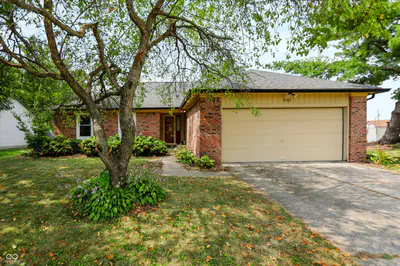 9562 Falkirk Drive, Indianapolis - 32