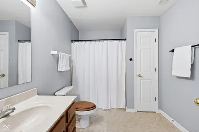 3915 Rosefinch Circle, Indianapolis - 27