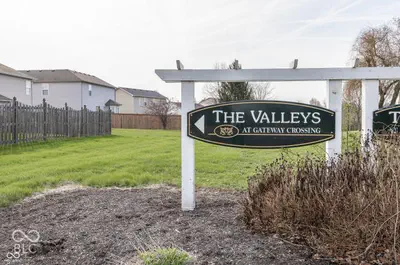 7155 N Lyndhurst Crossing, McCordsville - 24