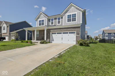 15306 Dawn Run Drive, Fishers - 2