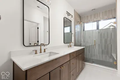 17296 Newton Main Street, Westfield - 9