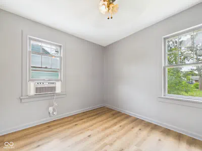 105 E Vinyard, Anderson - 18