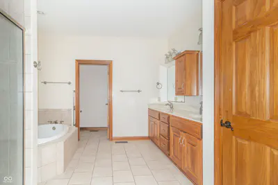 1336 Penny Lane, Greenfield - 16