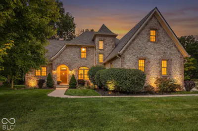 10041 Wading Crane Avenue, Fishers