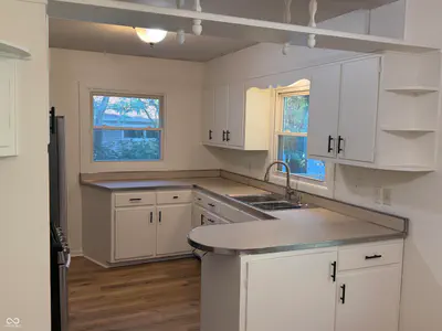 323 Hillsdale Drive, Bloomington - 19