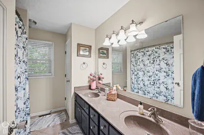 651 Hawthorne Drive, Carmel - 19