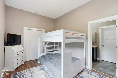 604 5th Street, Burlington - 21