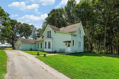 1499 Division Road, Franklin - 46
