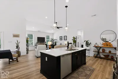 8398 Hulton Road, Pendleton - 13