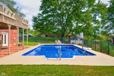 2019 Lakeview Drive, Seymour - 48
